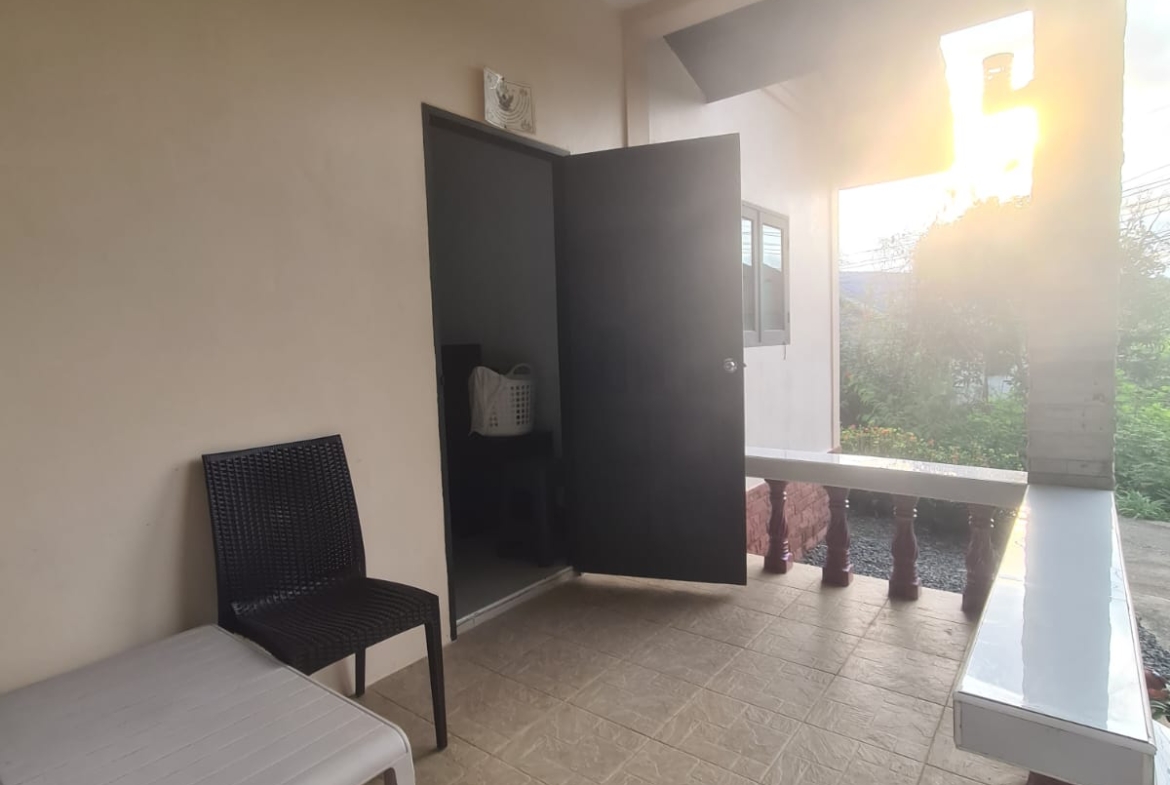 Fully furnished 1-bedroom and 2-bedroom hillside rental houses in KaiBae Beach, Koh Chang with balconies and private parking.
